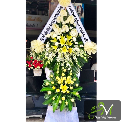Hoa chia buồn tại shop hoa tươi đà nẵng